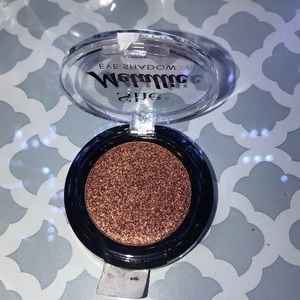 Metalic eyeshadow